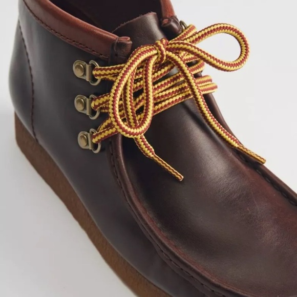 Urban Outfitters Clarks Wallabee Hiker Boot Burgundy Leather Unisex - Picture 9 of 9